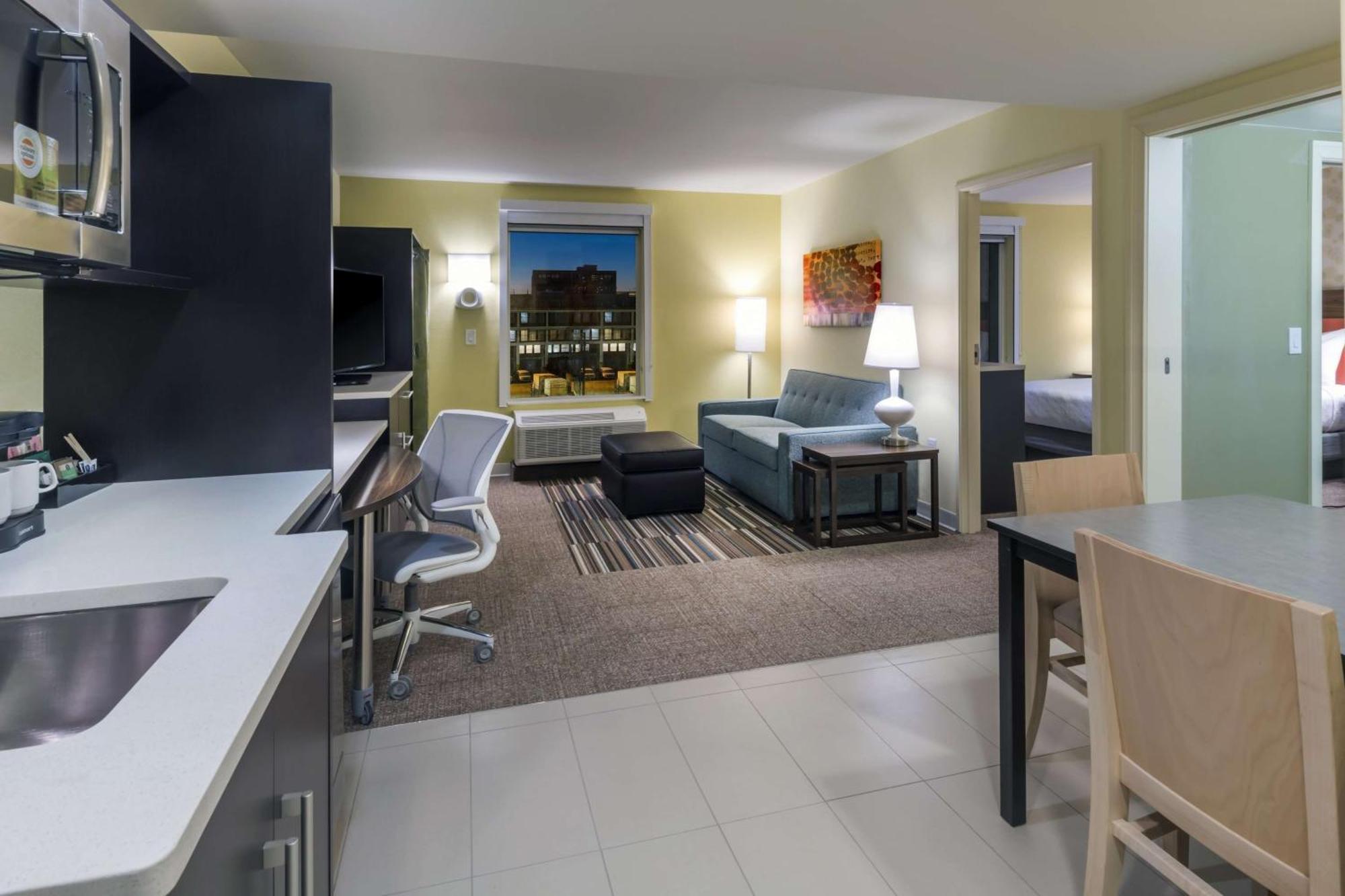 Home2 Suites Kansas City Downtown Exterior photo